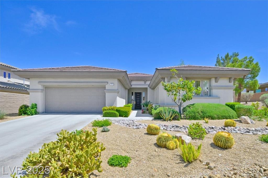 77 Fountainhead CIR