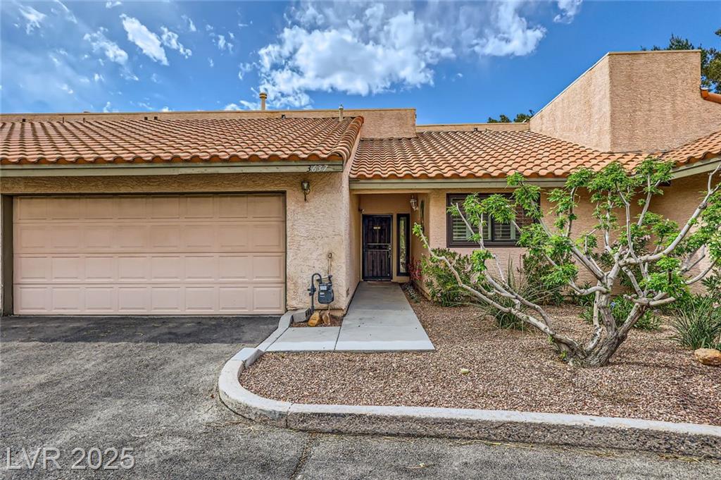 3637 Laguna Del Sol DR