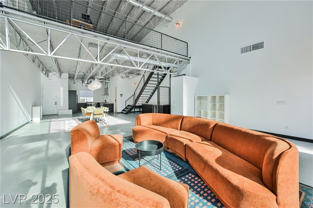 5077 Thunder River CIR