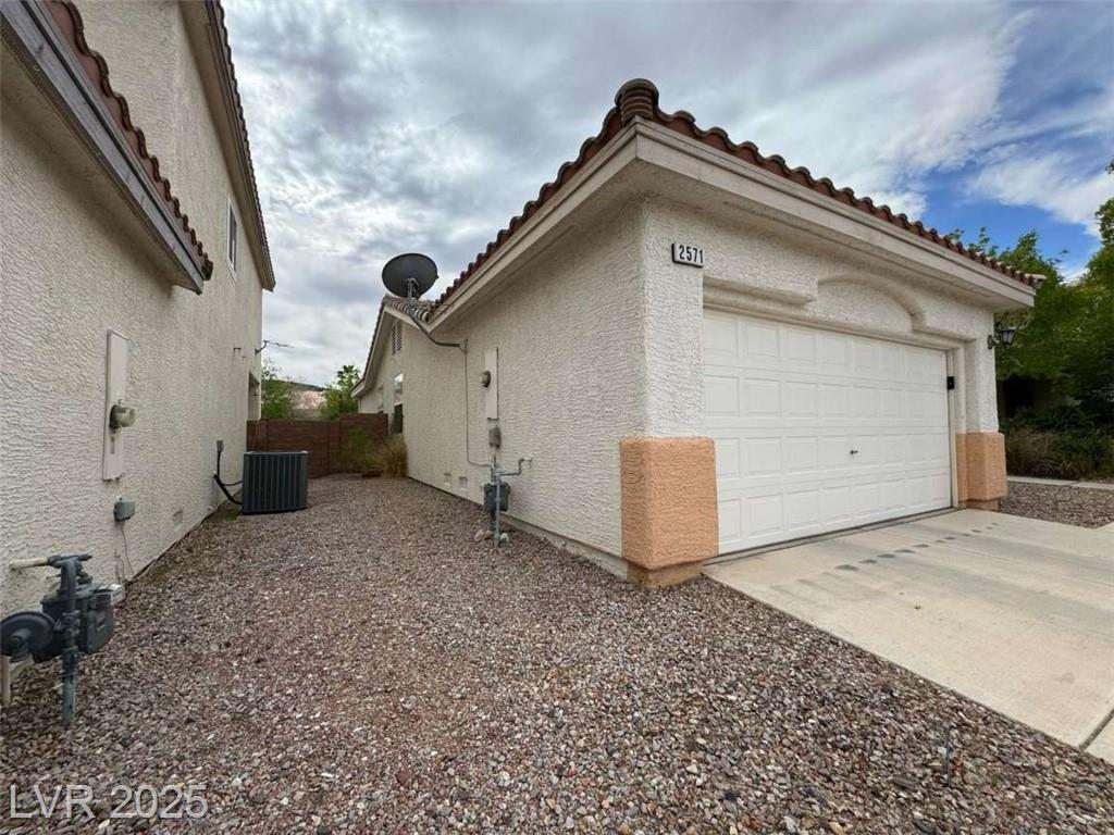 2571 Swans Chance AVE