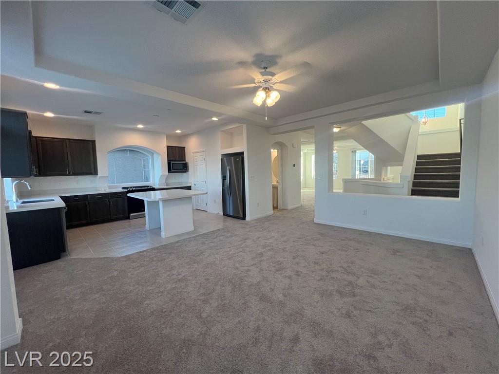 5872 Aurora Gold AVE