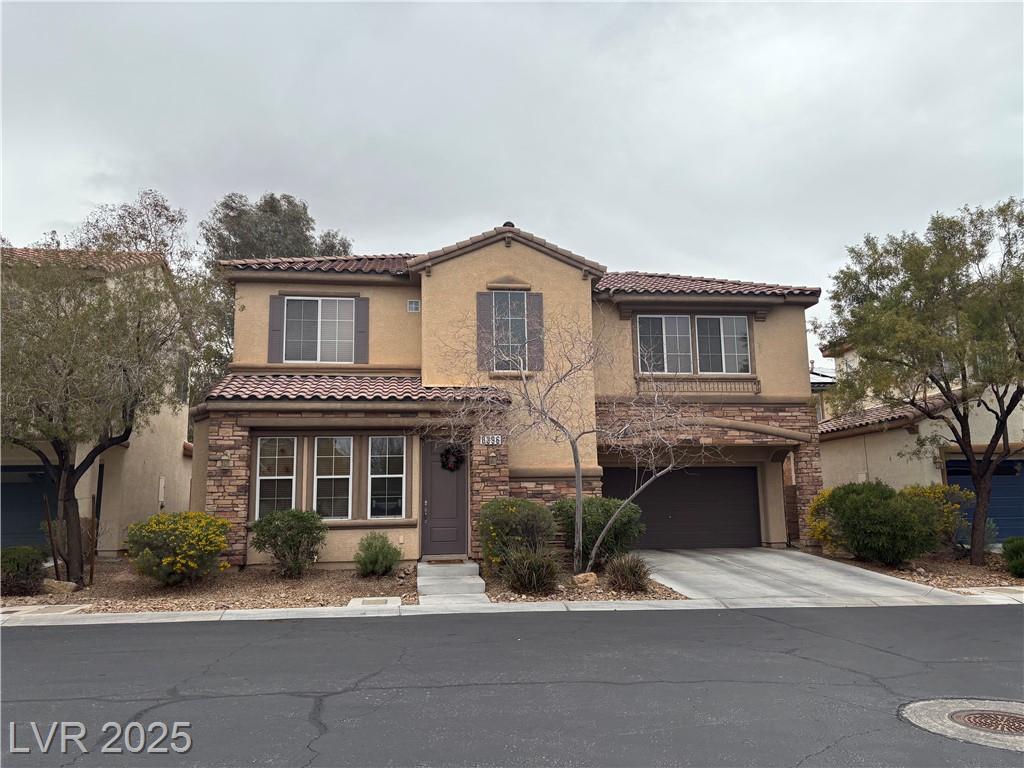 8396 Waylon AVE
