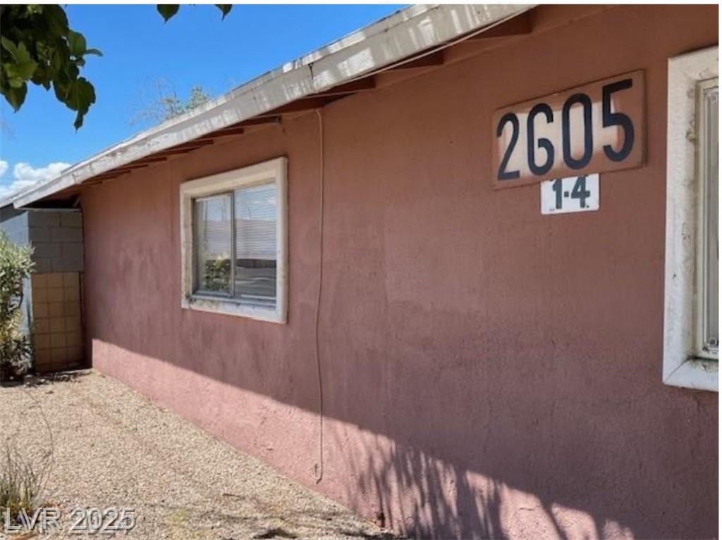 2605 Cedar AVE