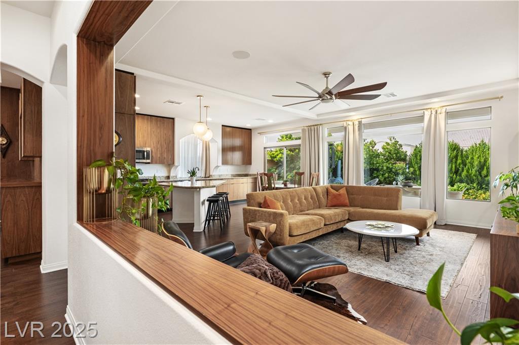5850 Rockway Glen AVE