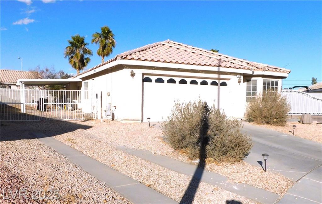 1214 EMERALD STONE AVE