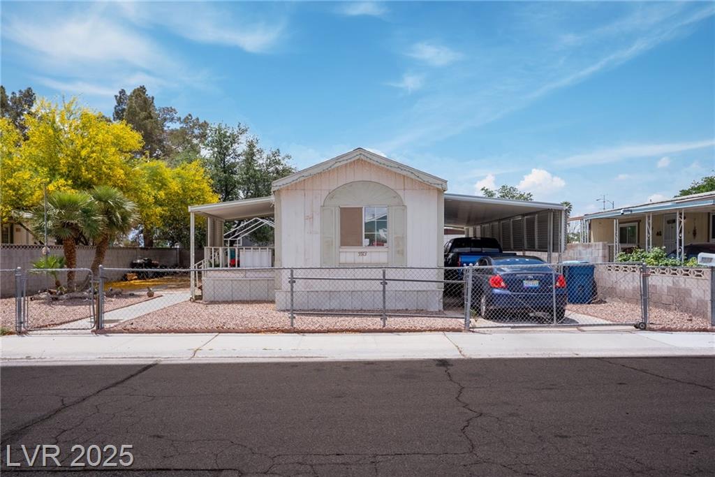5573 Tahoe DR