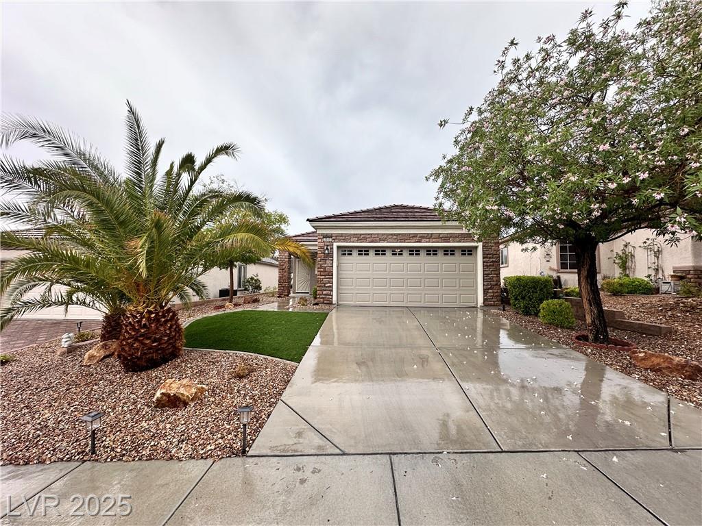 2558 Divine Sky DR