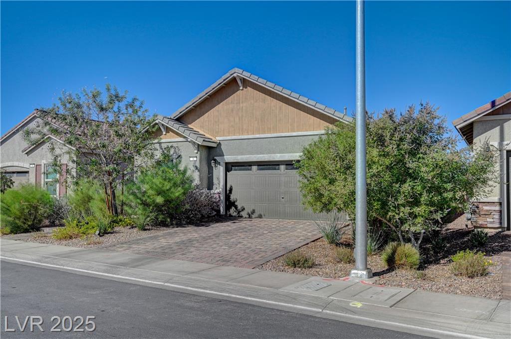 76 Summer Rhapsody AVE