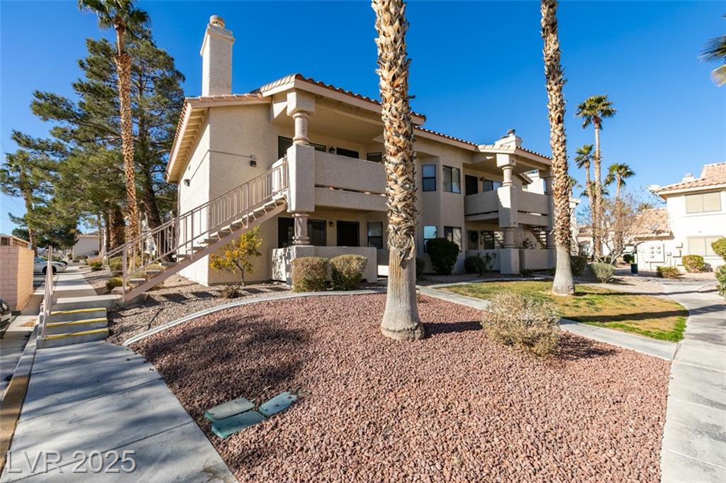 1005 Sulphur Springs LN