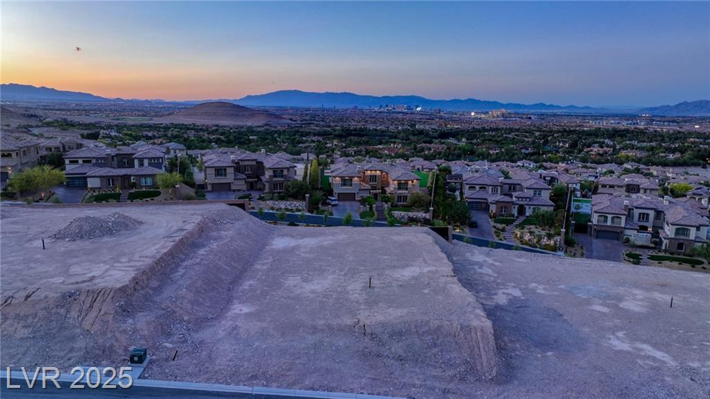 22 Mountain View DR
