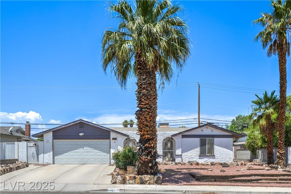 4461 Greenhill DR