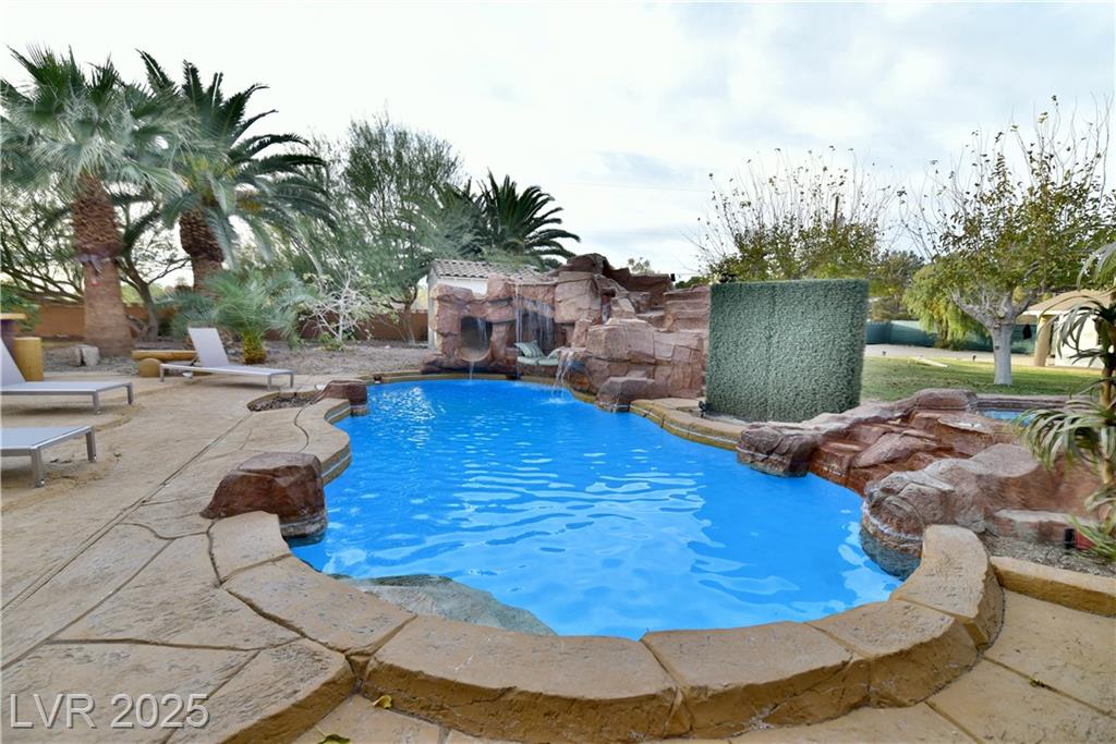 2926 Eldorado LN