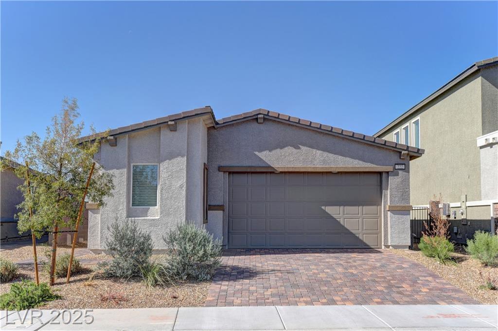 222 Palisade Falls AVE