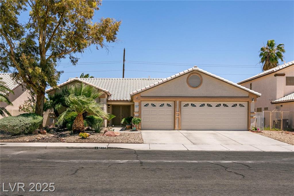 5824 Kane Holly ST