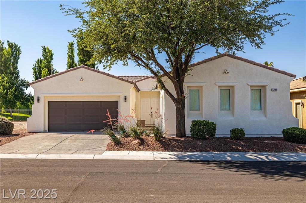 5747 Jaborandi AVE
