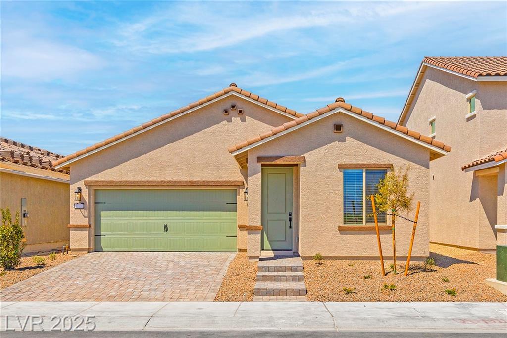 4425 Pioche AVE