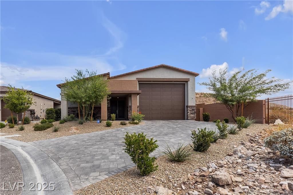 9570 Thistle Creek AVE