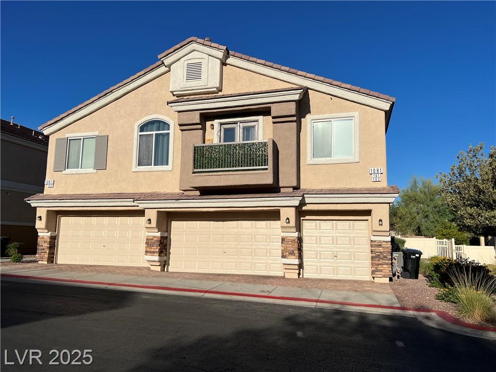 1081 Pleasure LN