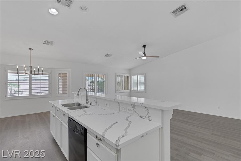 5808 Spinnaker Reach AVE