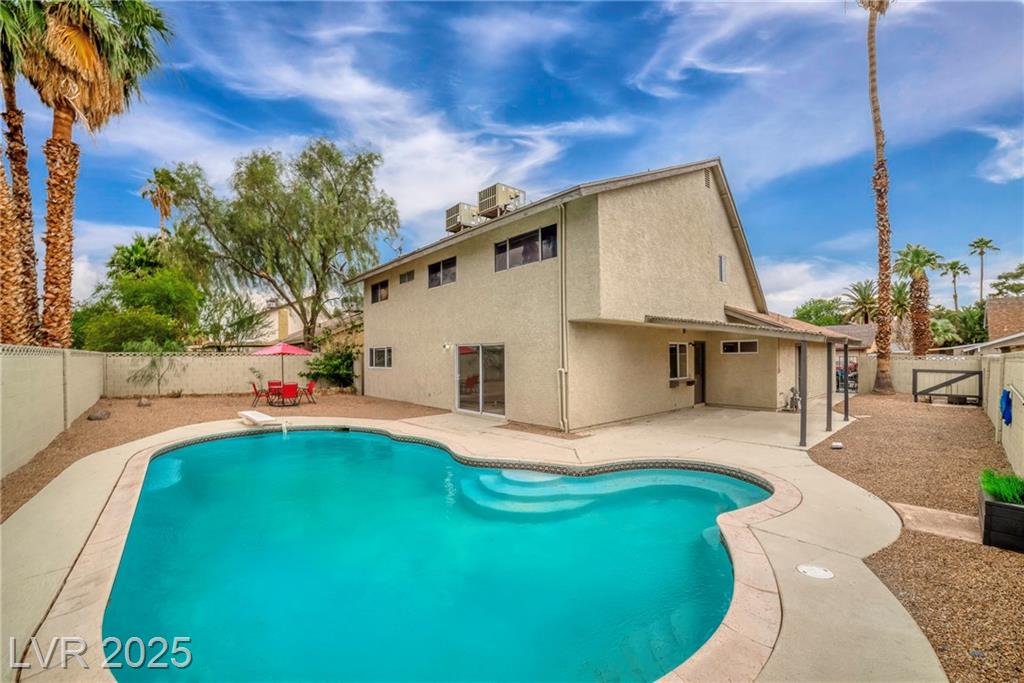 4431 El Campana WAY
