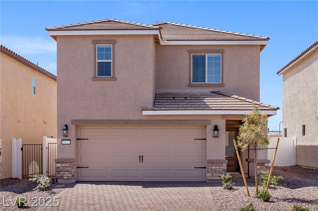 6252 Blood Lily AVE
