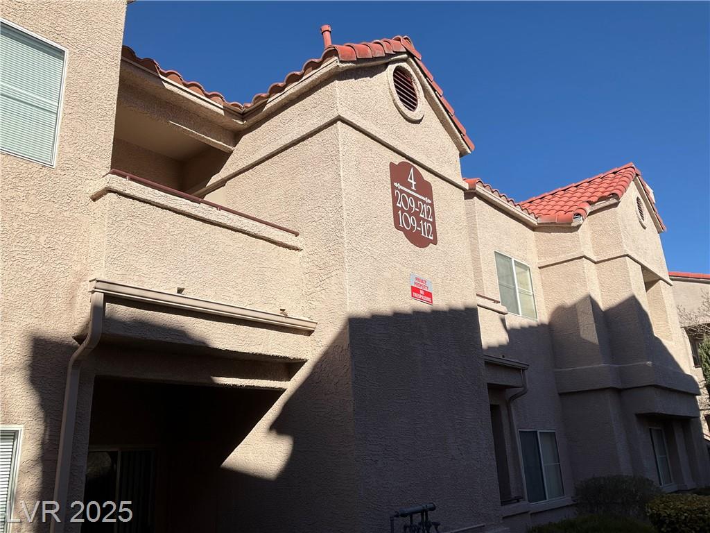 5225 Reno AVE