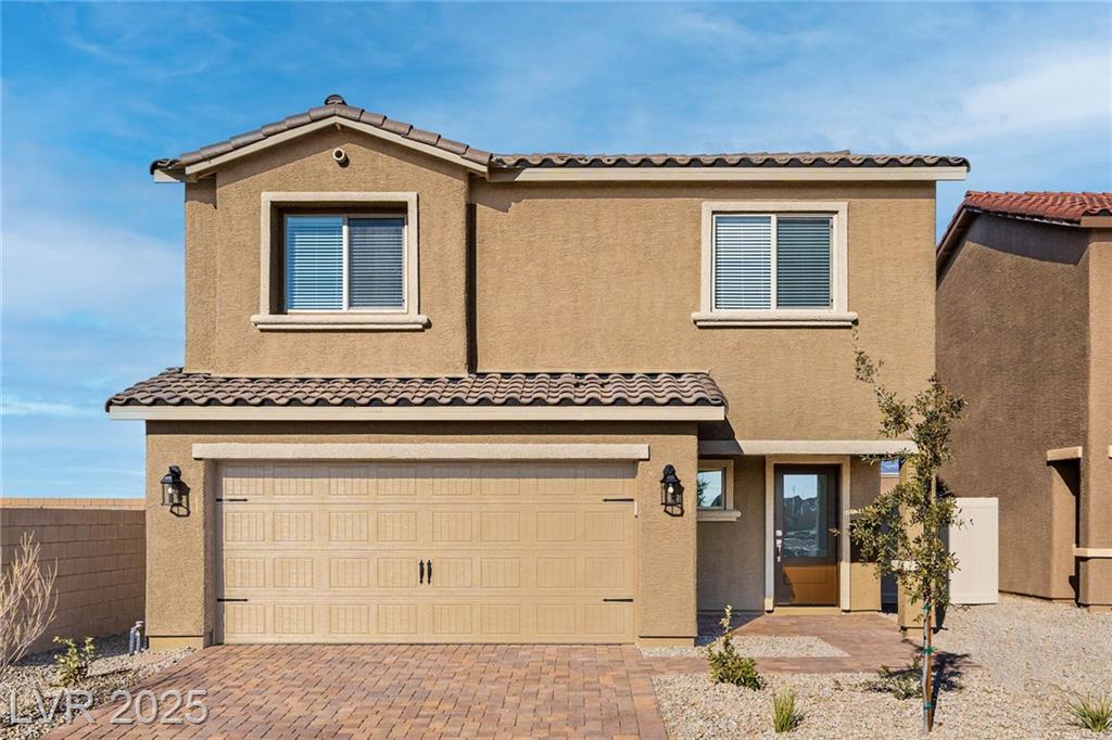 1717 Desert Path AVE