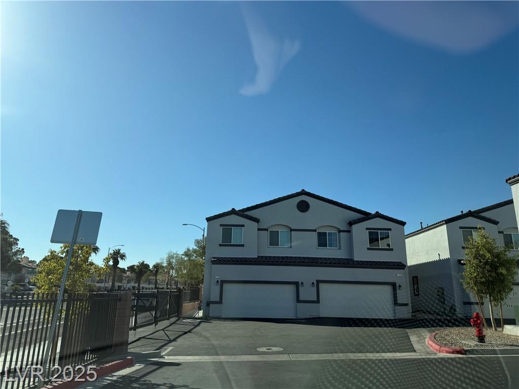 8021 Vegas Dr 