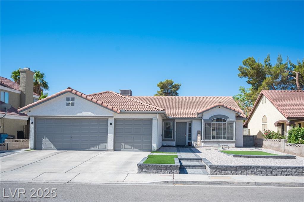 1553 Bright View DR