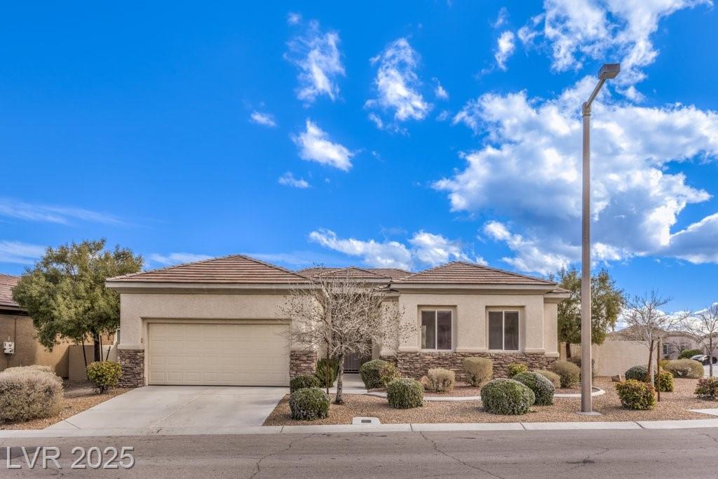 10575 Regal Stallion AVE