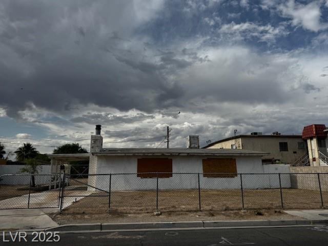 2645 Cedar AVE