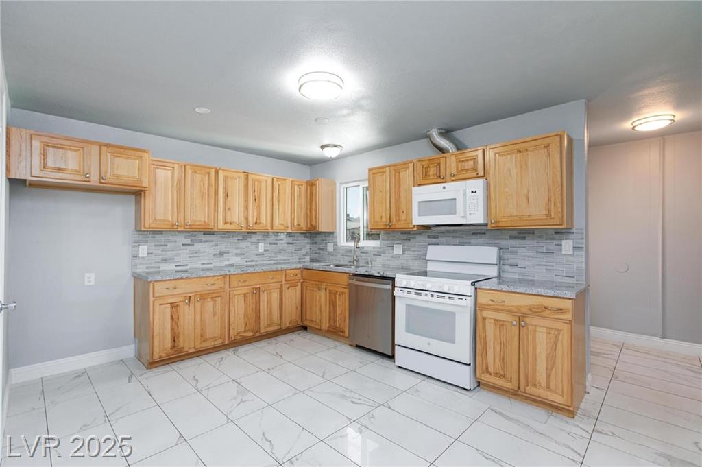 6317 Alta DR