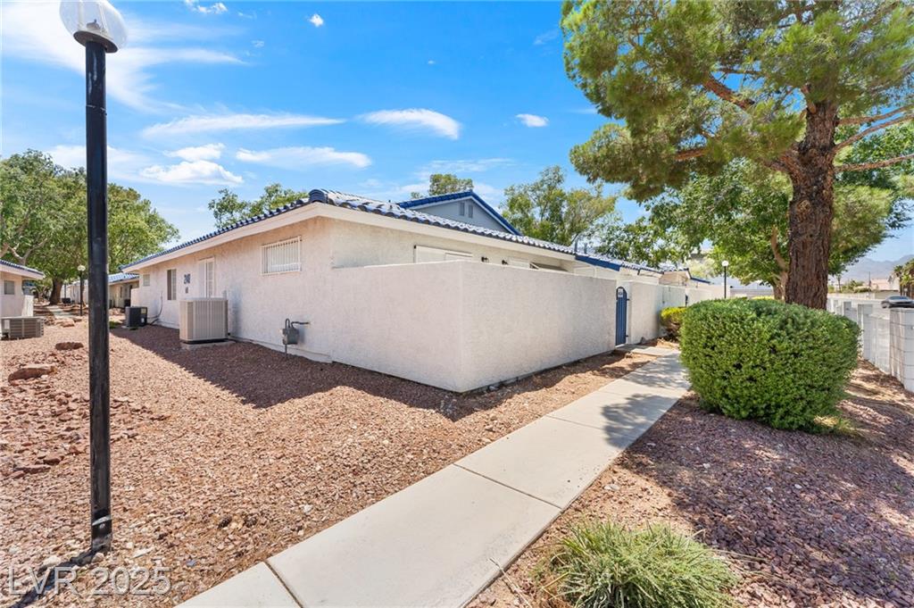 2140 Bavington DR