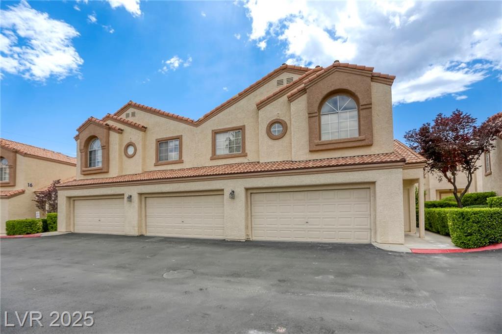 8301 Boseck DR