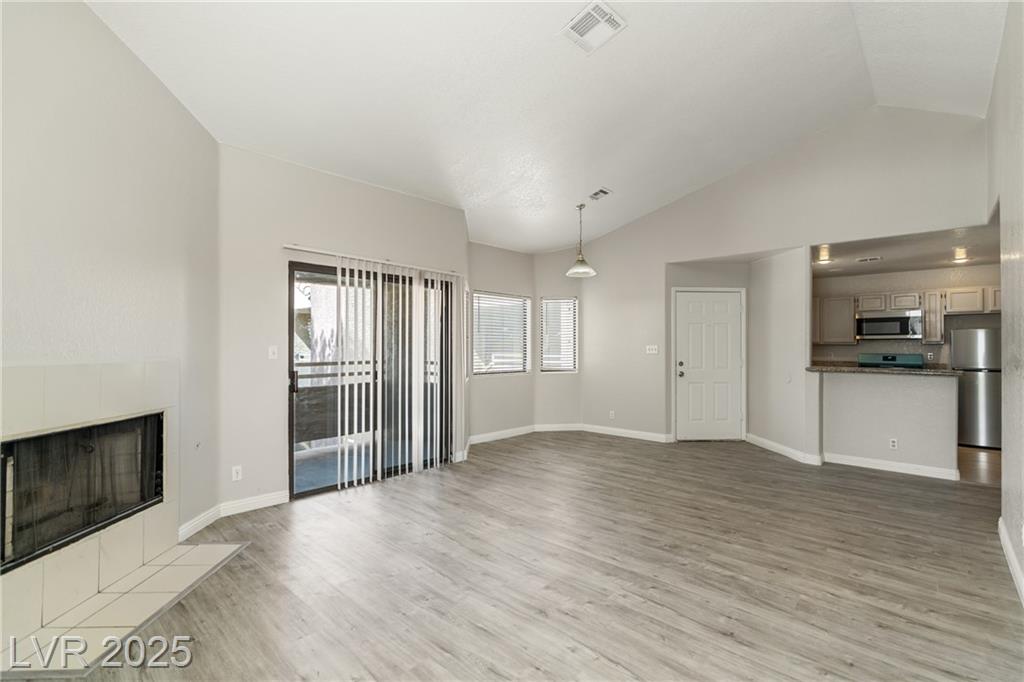 5038 Rainbow BLVD