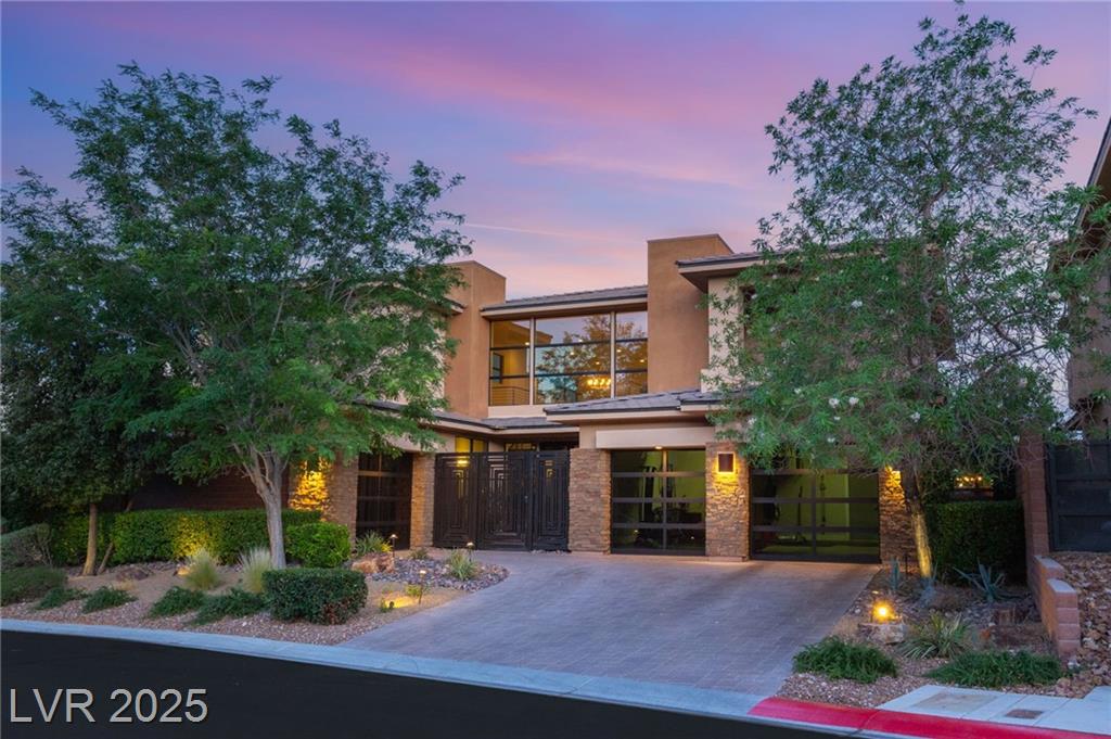 38 Moonfire DR