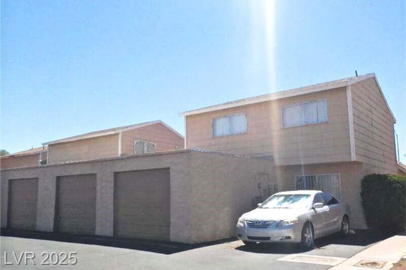 5155 Gray LN
