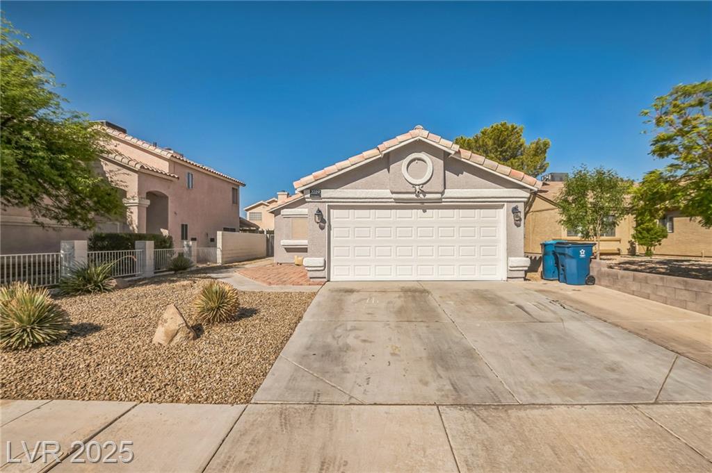 2229 Bowstring DR