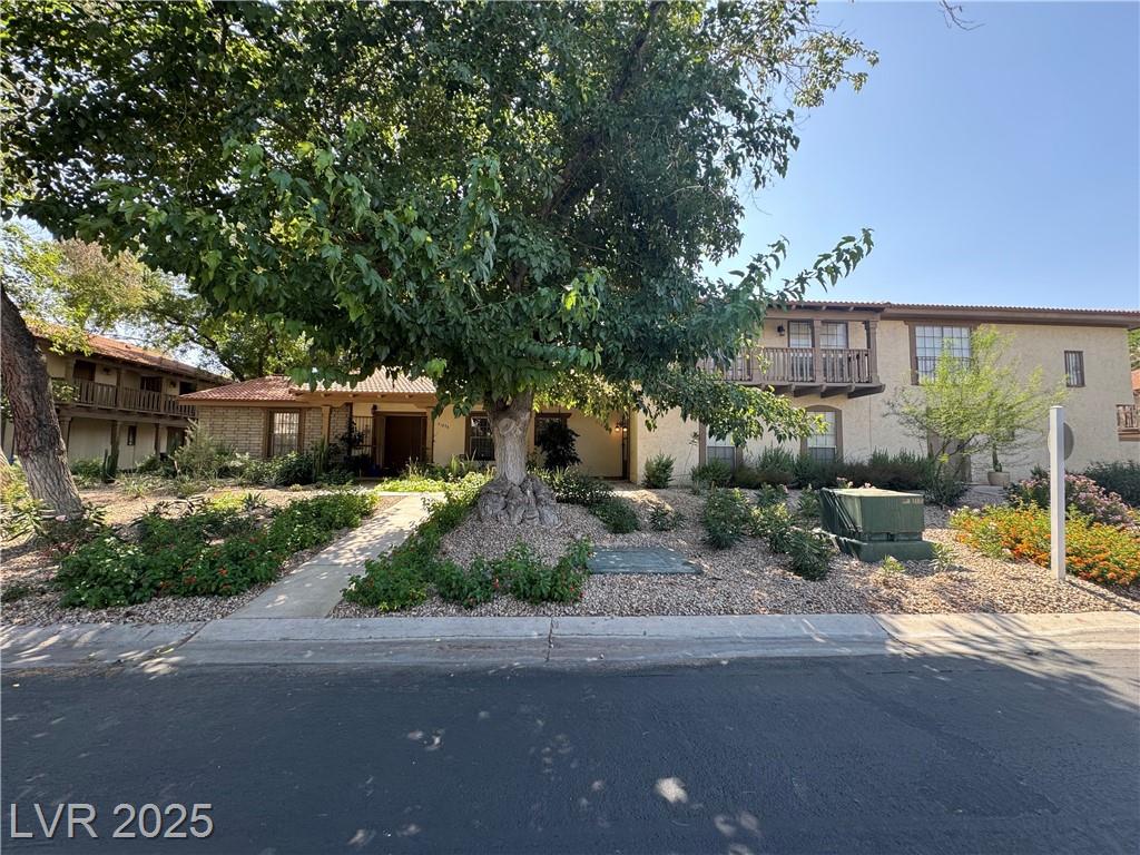 3109 Pinehurst DR