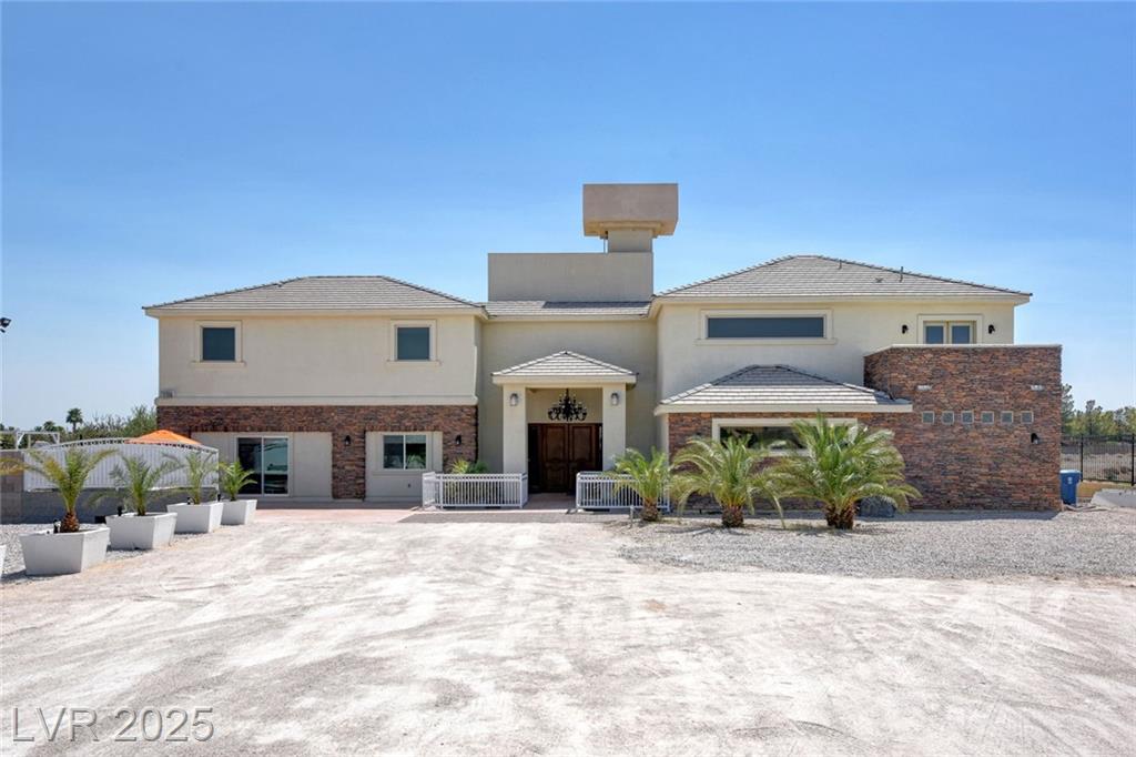 7590 Rancho Destino RD