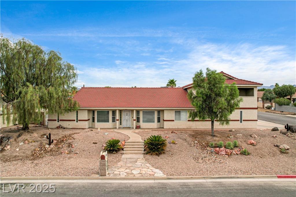 301 Longacres DR