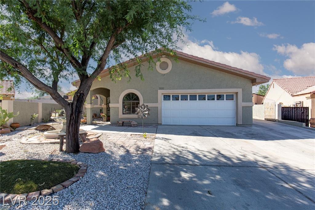 800 Antonio DR