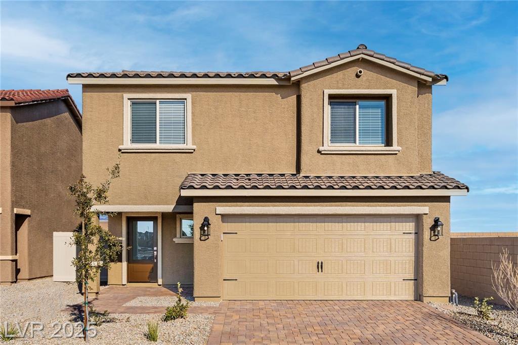 1701 Desert Path AVE