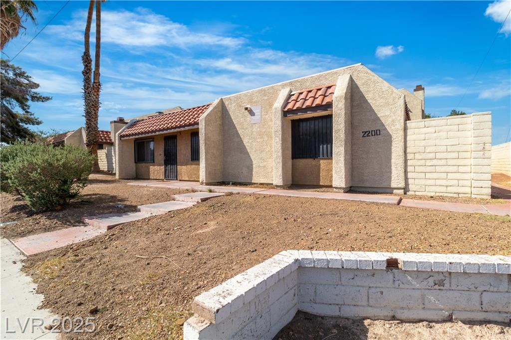 2200 Venus AVE
