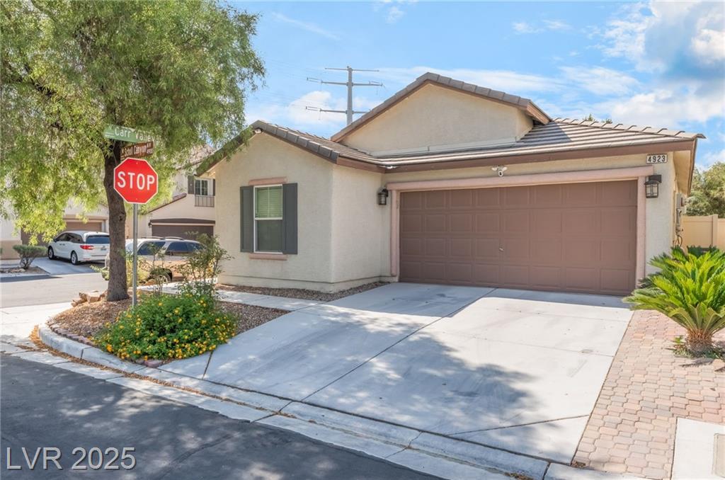 4923 Scholl Canyon AVE