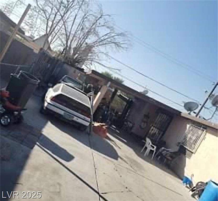 2315 Perliter AVE