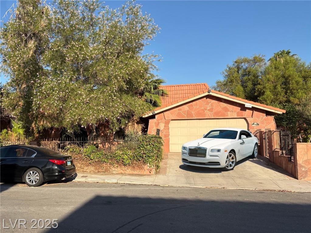 3167 El Cedro CIR