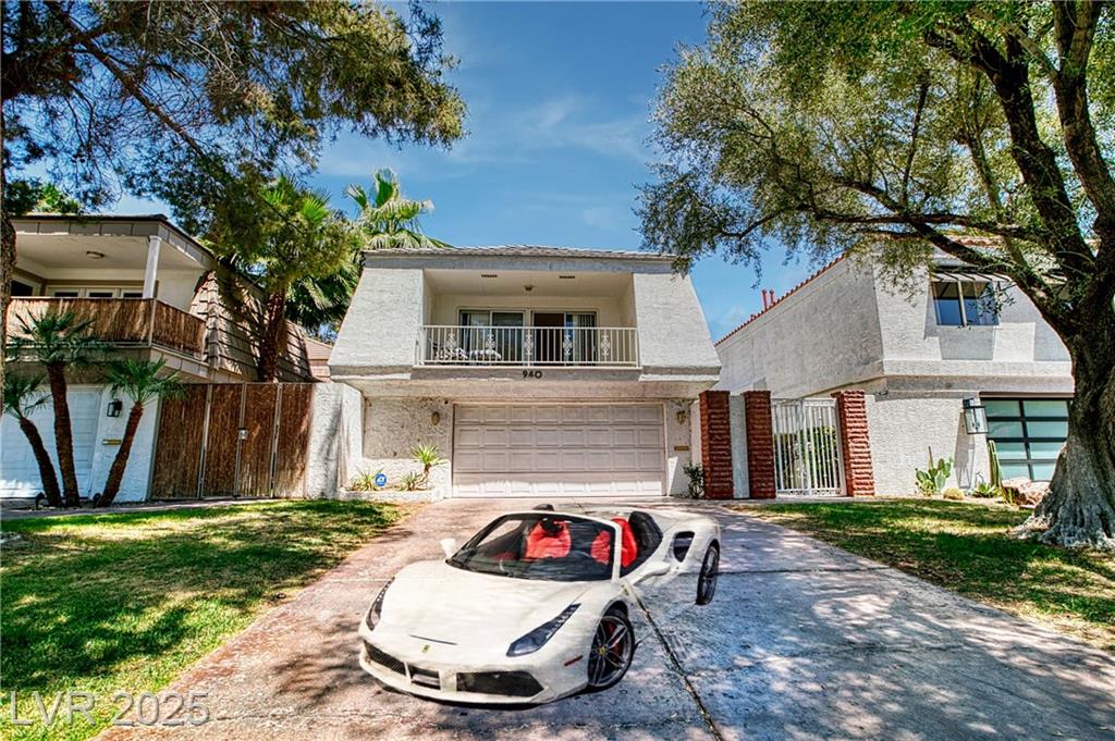 940 Vegas Valley DR