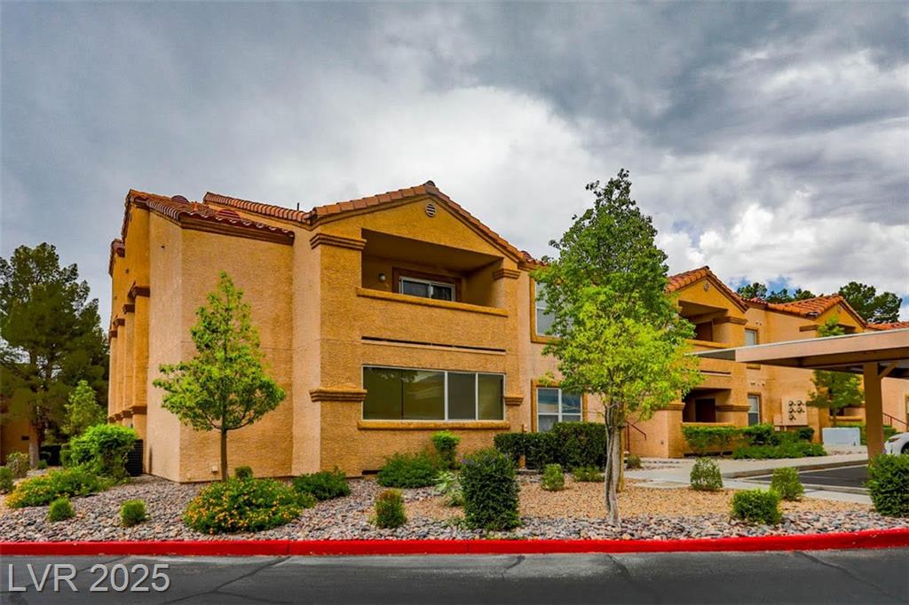 1150 Buffalo DR