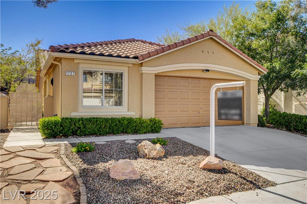 1737 Pomerado DR